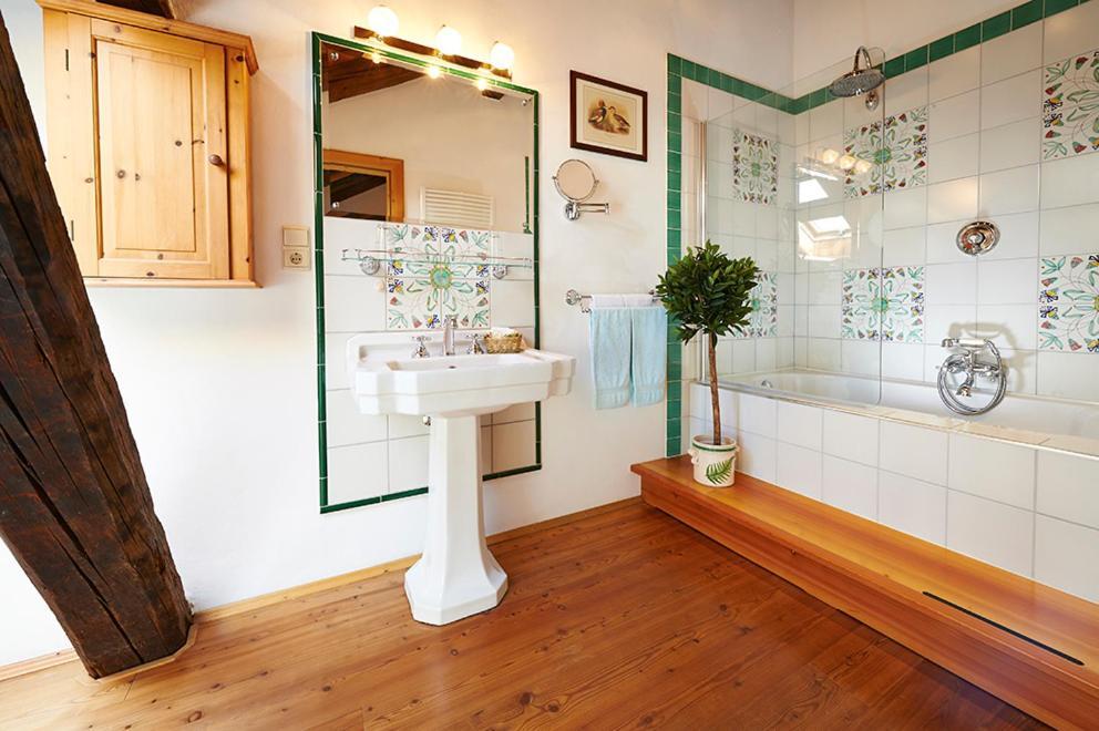 Ferienapartments Gutshof Brandis *