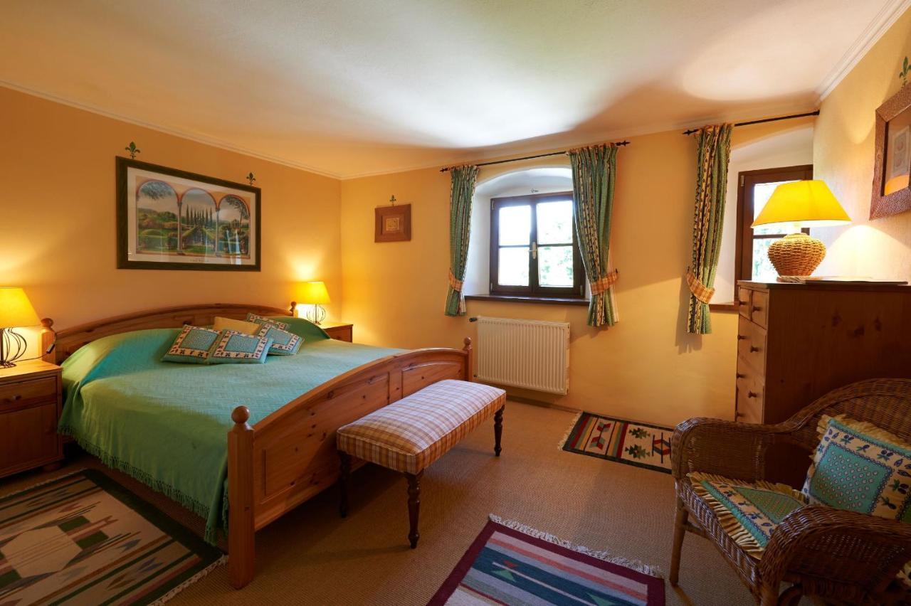 Ferienapartments Gutshof Brandis * Lana